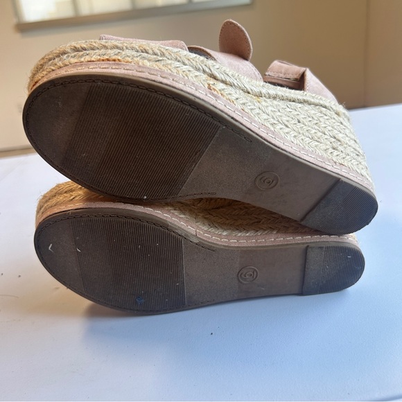 Universal Thread Wedge - Picture 2 of 12